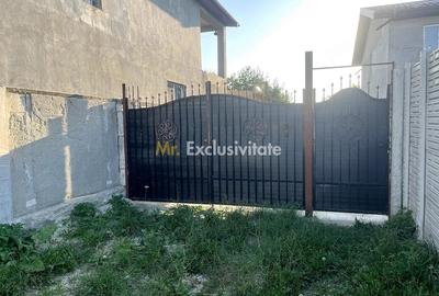 Casă cu 7 camere cu Teren 450 Mp în Glina