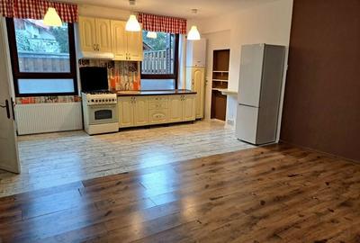 Casă cu 3 camere cu Teren 60 Mp în Central - 4