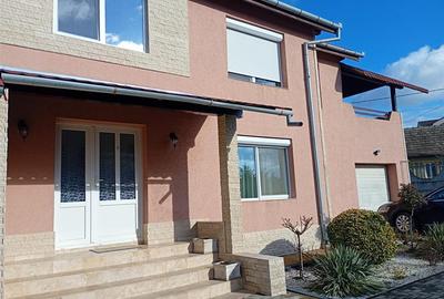 Casă cu 5 camere cu Teren 290 Mp în Oncea