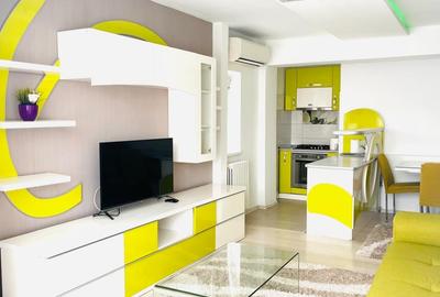 Apartament cu 3 camere decomandat, mobilat în City Park Mall