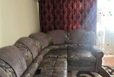 Apartament cu 2 camere semidecomandat, mobilat în Malu Roșu