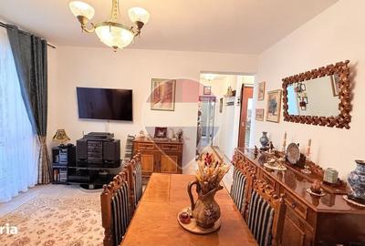 Apartament cu 3 camere decomandat în Dudu