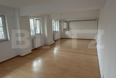 Spațiu comercial, de 49 mp, în Burdujeni