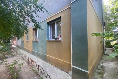 Apartament cu 3 camere nedecomandat în Central