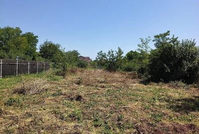 Teren de 1250 mp, în Lacu Sărat