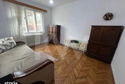 Casă cu 3 camere cu Canalizare în Central - 2
