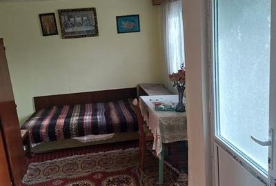 Casă cu 4 camere cu Teren 70 Mp în Colceag