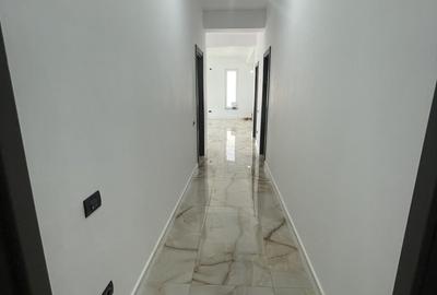 Casă cu 4 camere cu Teren 300 Mp în Domnești - 9