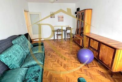 Apartament cu 3 camere decomandat, mobilat în Complex Studențesc