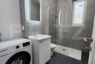 Apartament cu 3 camere semidecomandat în Chinteni