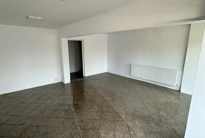 Spațiu comercial, de 50 mp, în Central - 2
