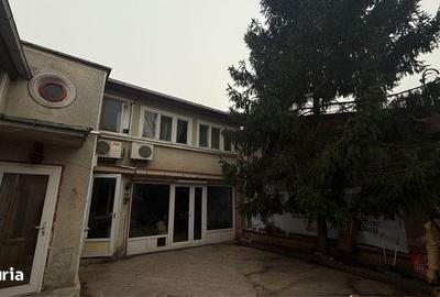 Casă cu 4 camere cu Teren 160 Mp în Central