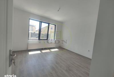 Casă cu 3 camere cu Canalizare în Malu Mare - 3