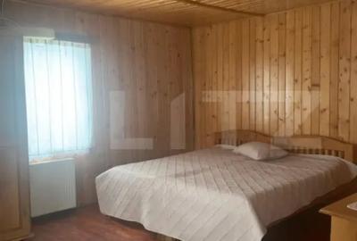 Casă cu 5 camere cu Teren 370 Mp în Bran
