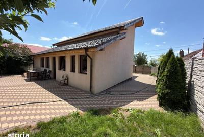 Casă cu 5 camere cu Teren 725 Mp în Ghindeni - 1