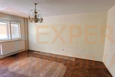 Apartament cu 2 camere decomandat în Tomis Nord - 9