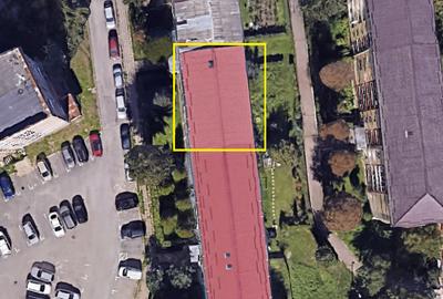 Apartament cu 3 camere semidecomandat, mobilat în Micro II