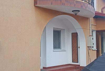 Casă cu Teren 300 Mp în Central - 13