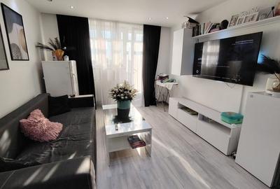 Apartament cu 3 camere decomandat în Berceni