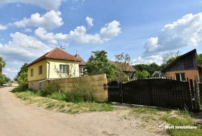 Casă individuală cu 4 camere cu Canalizare în Aghireșu