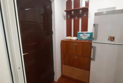 Garsonieră decomandată în Exterior Vest - 1