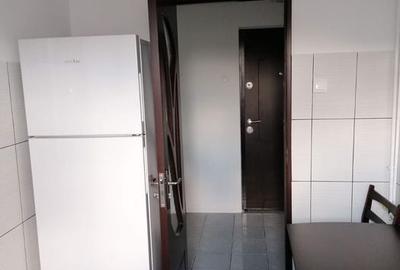 Apartament cu 2 camere semidecomandat în Podu Roș