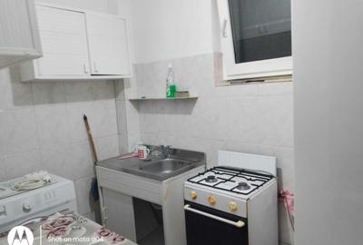 Garsonieră decomandată în Central - 4