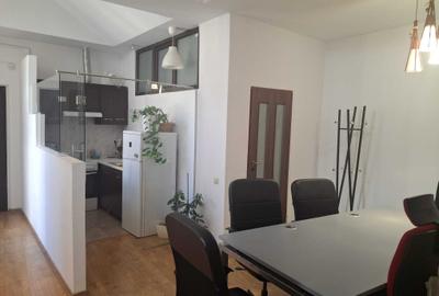 Apartament cu 2 camere semidecomandat în Dosu Bricii