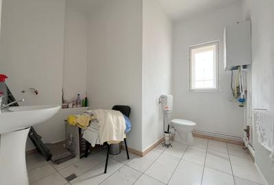 Casă individuală cu 6 camere cu Canalizare în Punctele Cardinale - 30