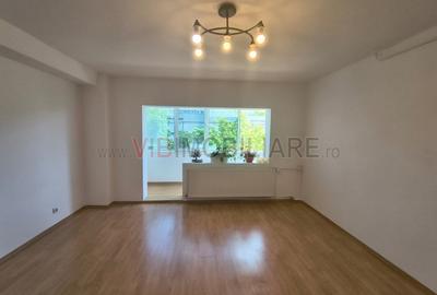 Apartament cu 2 camere decomandat în Tei