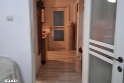 Apartament cu 3 camere nedecomandat în Tudor Vladimirescu - 2