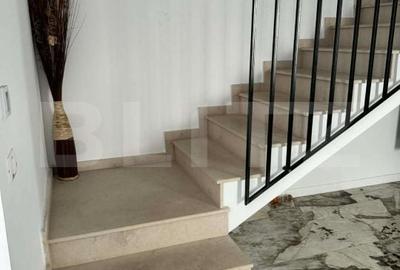 Casă cu 4 camere cu Teren 254 Mp în Remetea Mare - 11