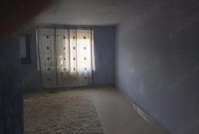 Casă cu Teren 500 Mp în Fabric - 1