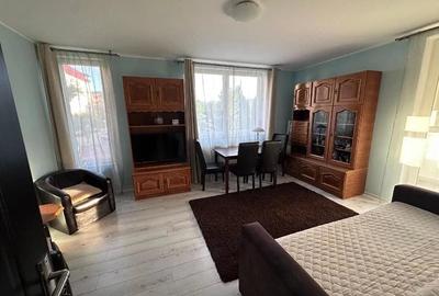 Apartament cu 2 camere decomandat în Tractorul