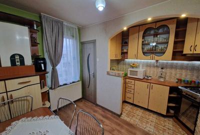Apartament cu 2 camere decomandat, mobilat în Diamant - 1