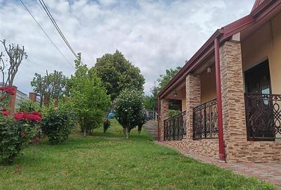 Casă individuală cu 4 camere cu Canalizare în Rediu