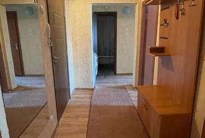 Apartament cu 2 camere decomandat în Universitate