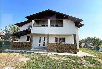 Casă cu 4 camere în Cătămărești