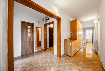 Apartament cu 4 camere decomandat, mobilat în Gemenii
