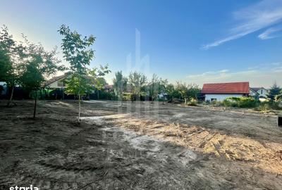 Teren de 878 mp, în Sadu - 2