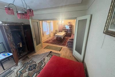 Casă cu Teren 1000 Mp în Dițești