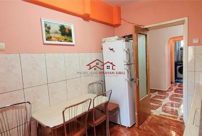 Apartament cu 3 camere decomandat în Ștrand - 2