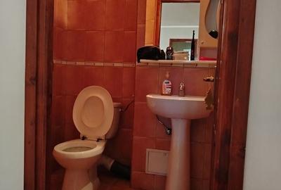 Apartament cu 3 camere decomandat în Republicii