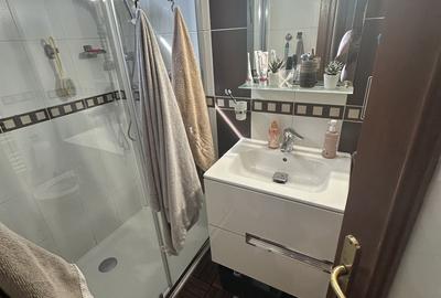 Casă cu 5 camere cu Teren 210 Mp în Giurgiului