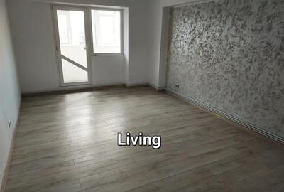 Apartament cu 3 camere decomandat în Păcurari