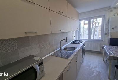 Apartament cu 4 camere decomandat, mobilat în 7 Noiembrie - 7