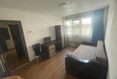 Apartament cu 3 camere semidecomandat în Central - 3