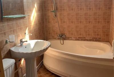 Apartament cu 2 camere semidecomandat, mobilat în Podul de Piatră - 6