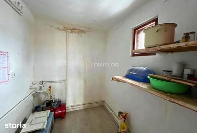 Casă cu 2 camere cu Teren 810 Mp în Praid