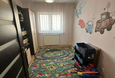 Apartament cu 3 camere, mobilat în Plopilor - 4